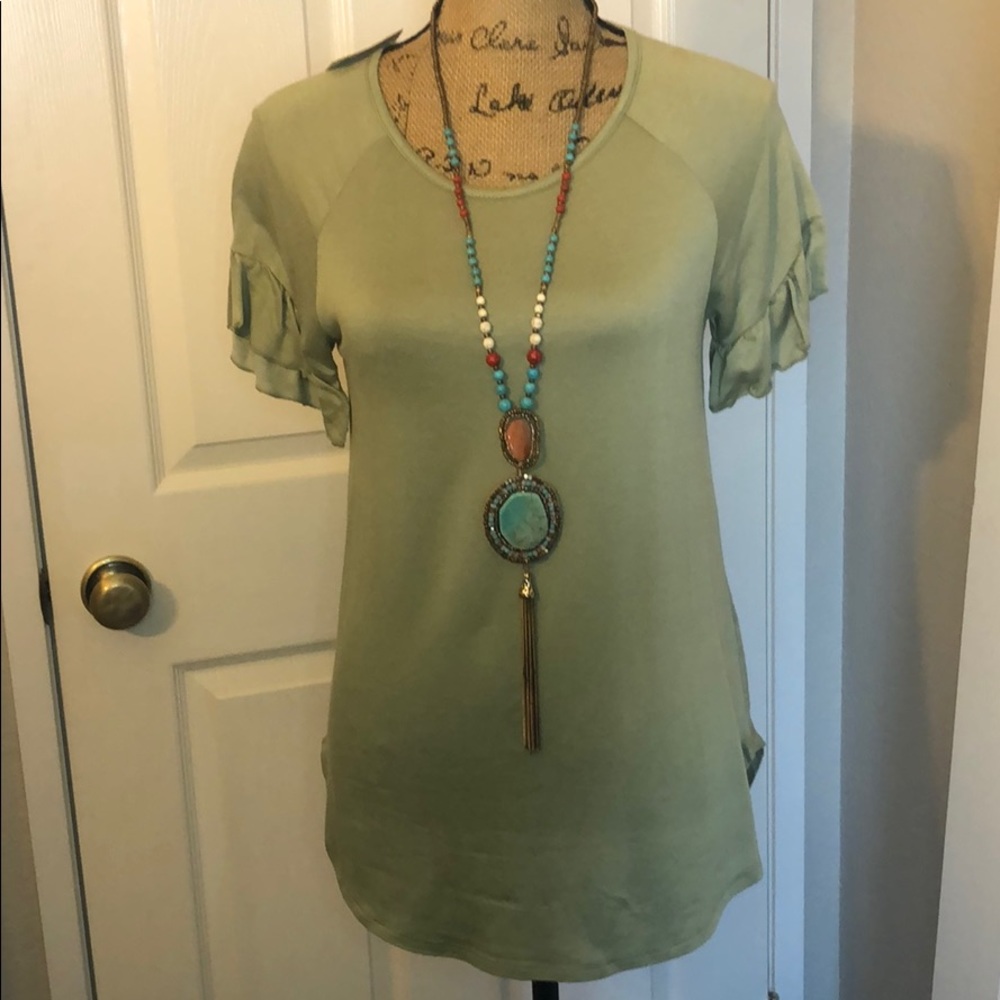 NEW short sleeve scoop neck sage green top